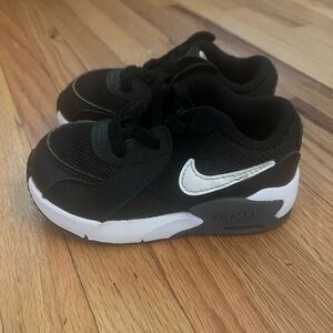 Toddler Nike Air max sz 6c
